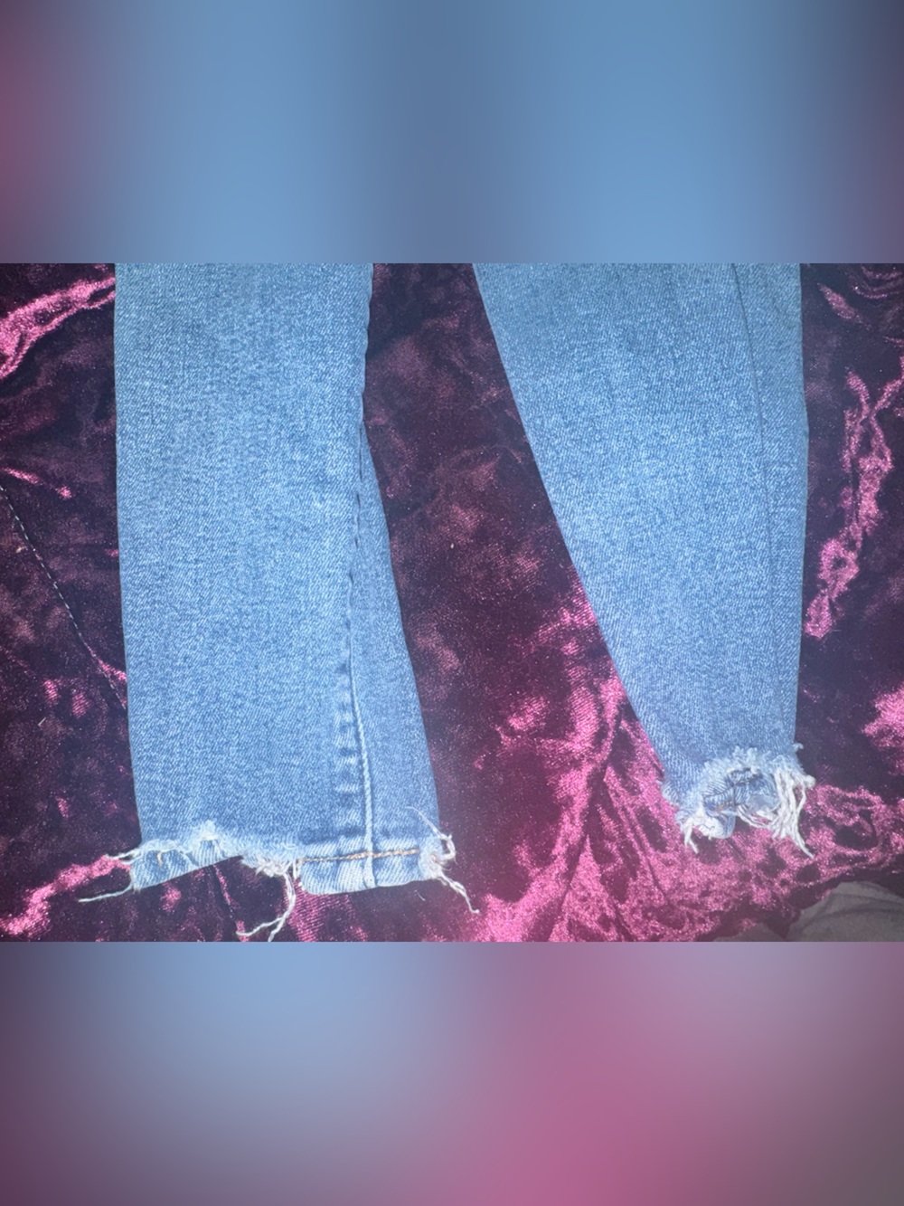 Abercrombie & Fitch Light Blue High-Rise Distressed Jeans - Picture 3 of 5
